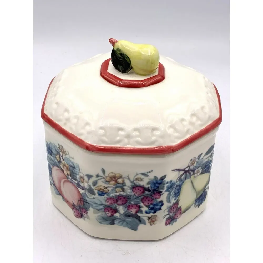 Avon 1988 Sweet Country Harvest Pear Canister – Vintage Ceramic Kitchen Crock